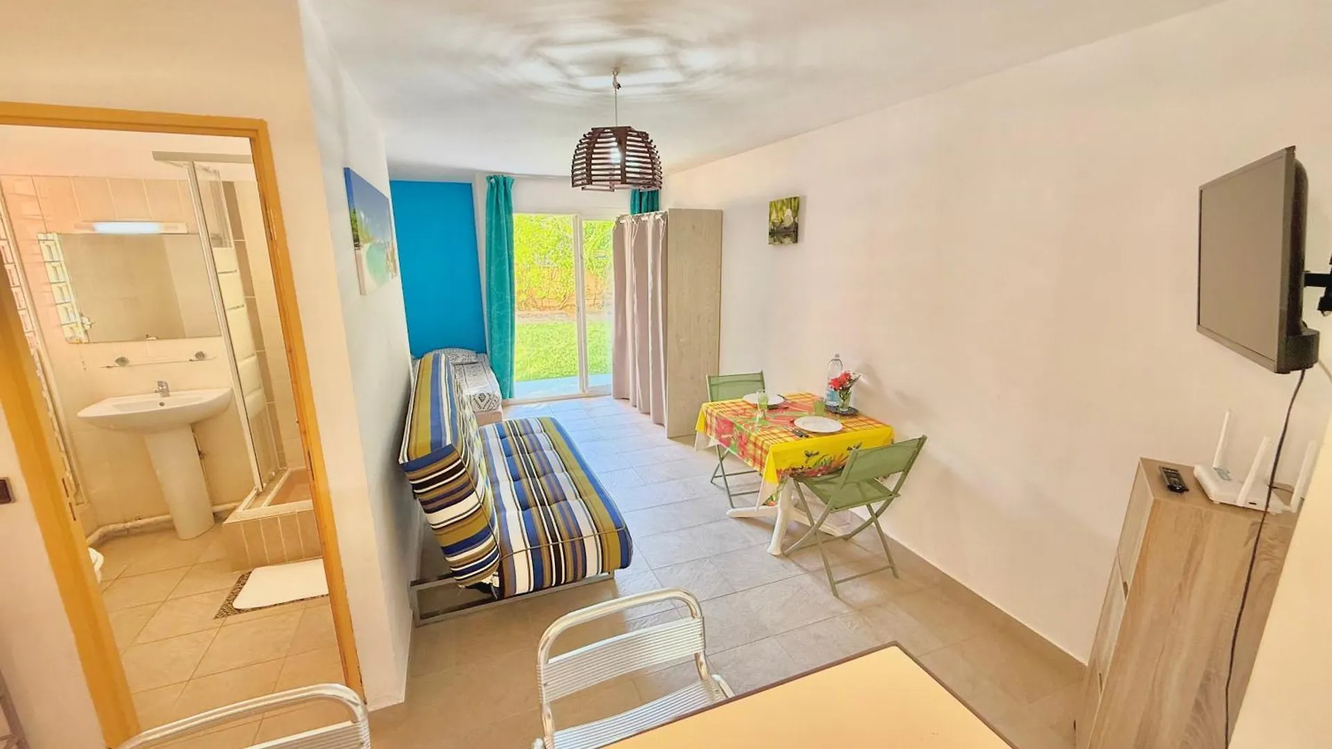 Appartement Studio Oasis - Piscine Et Proche Des Plages Sainte-Anne